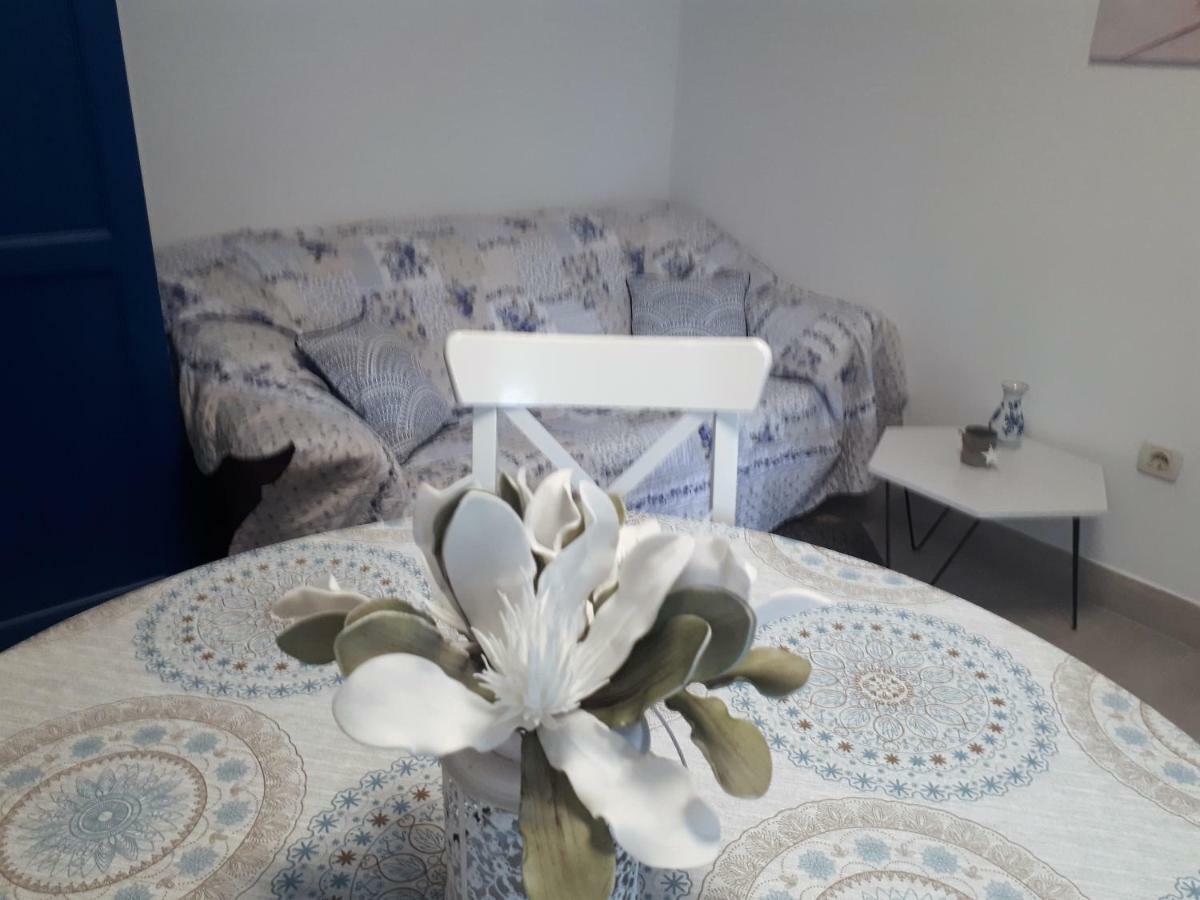 Apartment Terra Rossa Kaštelir Екстериор снимка