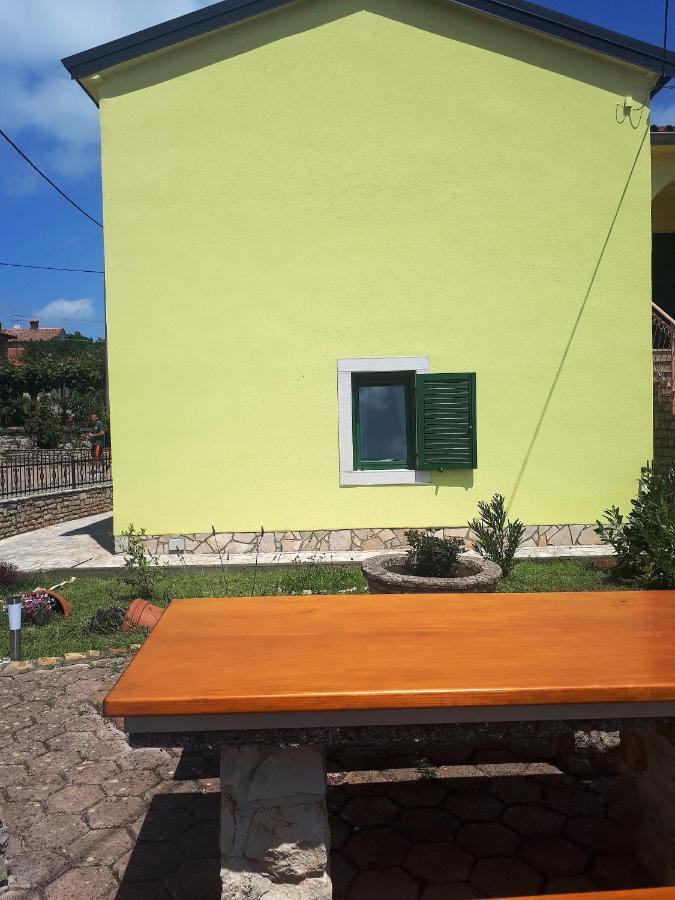 Apartment Terra Rossa Kaštelir Екстериор снимка