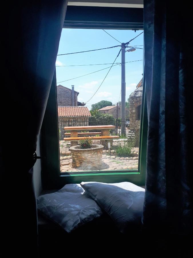 Apartment Terra Rossa Kaštelir Екстериор снимка